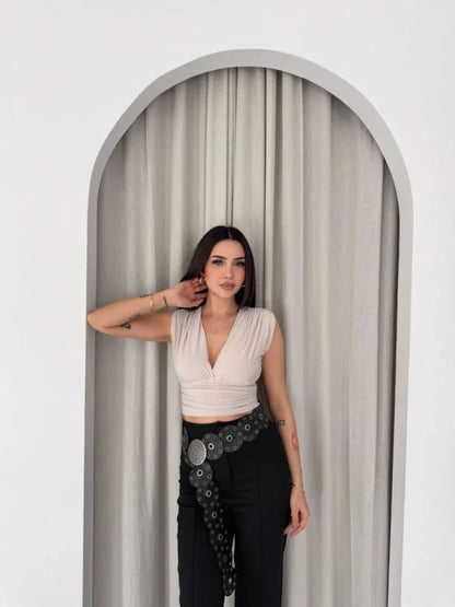 Vatkalı Kolsuz V Yaka Drapeli Crop Bluz Likralı Fit - Boyalı Gri