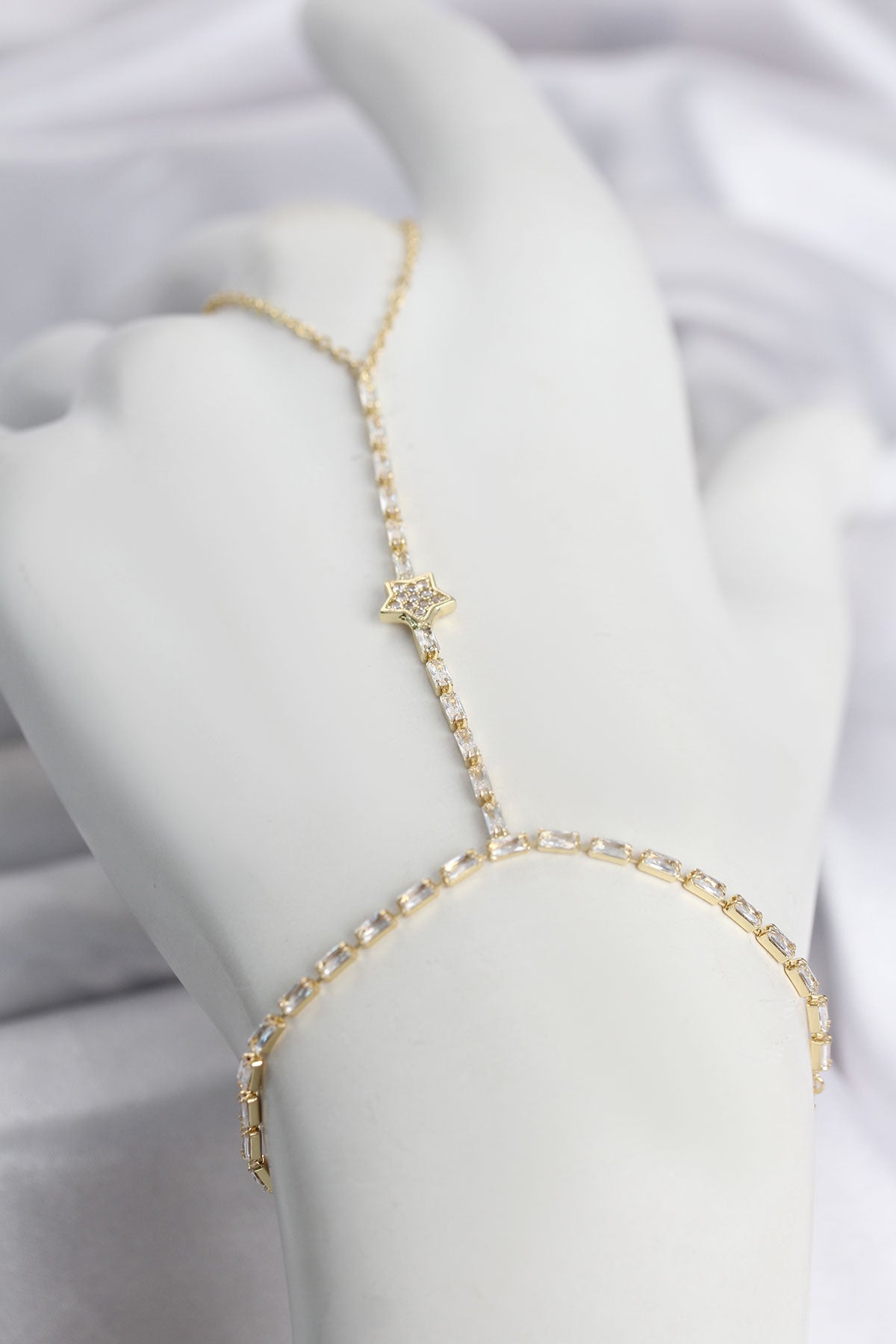 Gold Renk Pirinç Zirkon Taşlı Yıldız Model Şahmeran